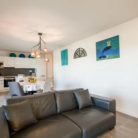 Chateau-5 By Interhome Lägenhet *