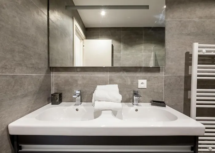 Appartement Chateau-5 By Interhome